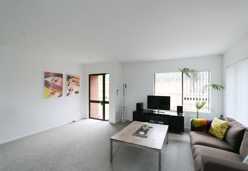 1/105 Tiroroa Avenue, Te Atatu South, Waitakere City