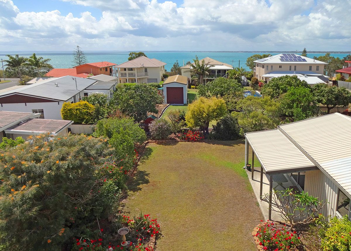 11 Bell Street, Point Vernon, QLD 4655