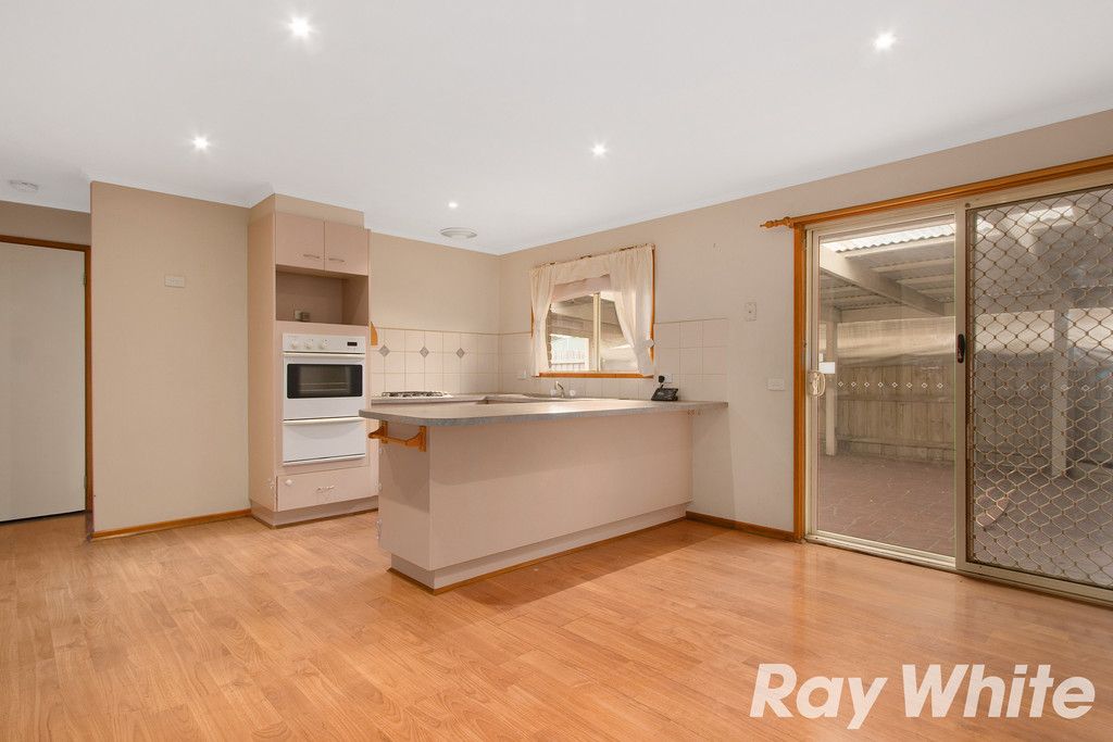 4 Nicholas Court, PAKENHAM, VIC 3810
