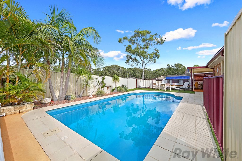 10 Travis Place, Buff Point, NSW 2262