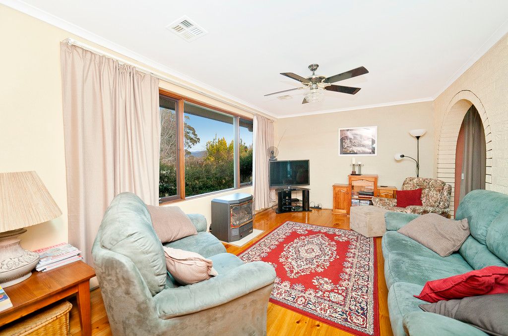 77 Harrington Crescent, Kambah, ACT 2902
