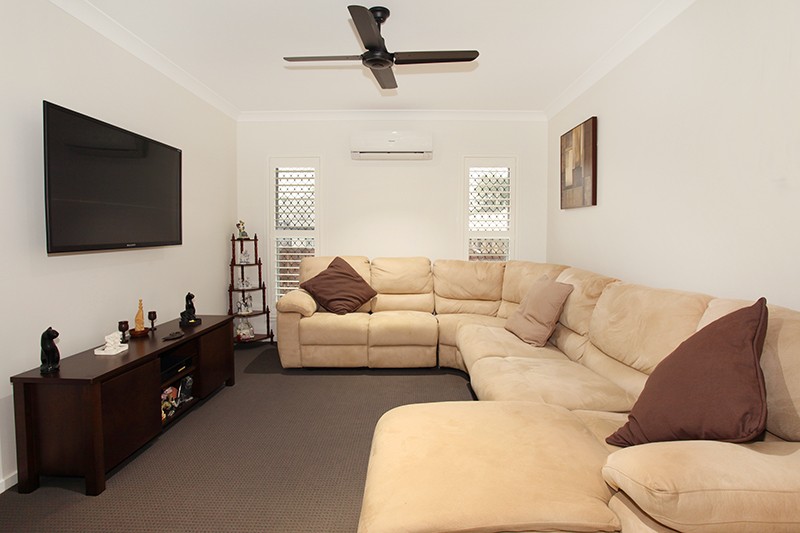 8 Corella Street, Forest Glen, QLD 4556
