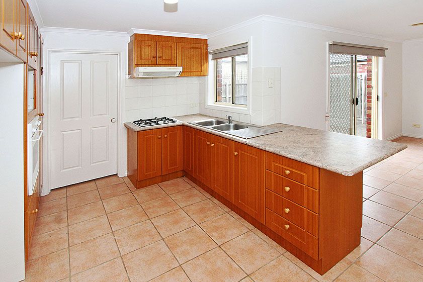 5 Pollock Drive, Mill Park, VIC 3082