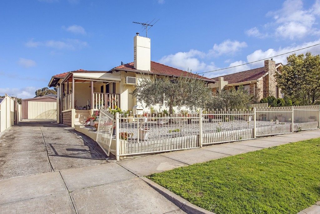 5 Laha Crescent, Preston, VIC 3072
