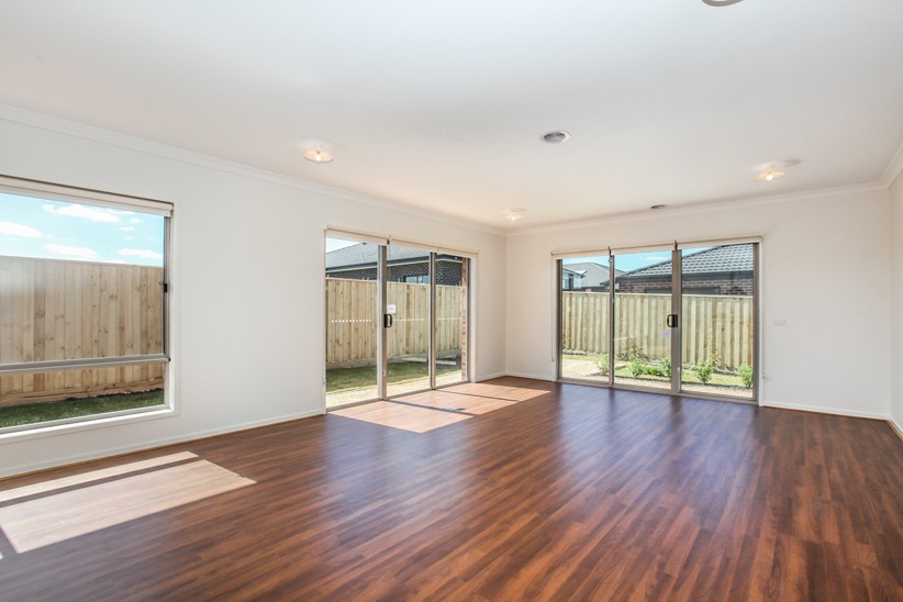 18 Kenmare Approach, Wollert, VIC 3750