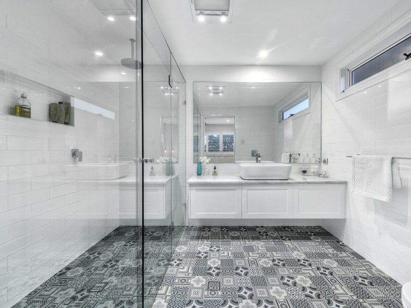 29 Tennyson Street, Norman Park, QLD 4170