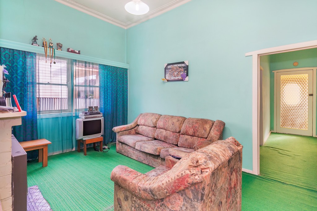 16 Little Clyde Street, Soldiers Hill, VIC 3350