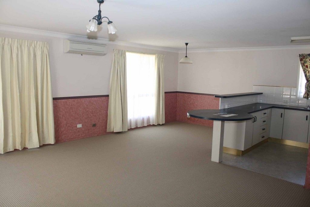 242 Ferguson Street, GLEN INNES, NSW 2370