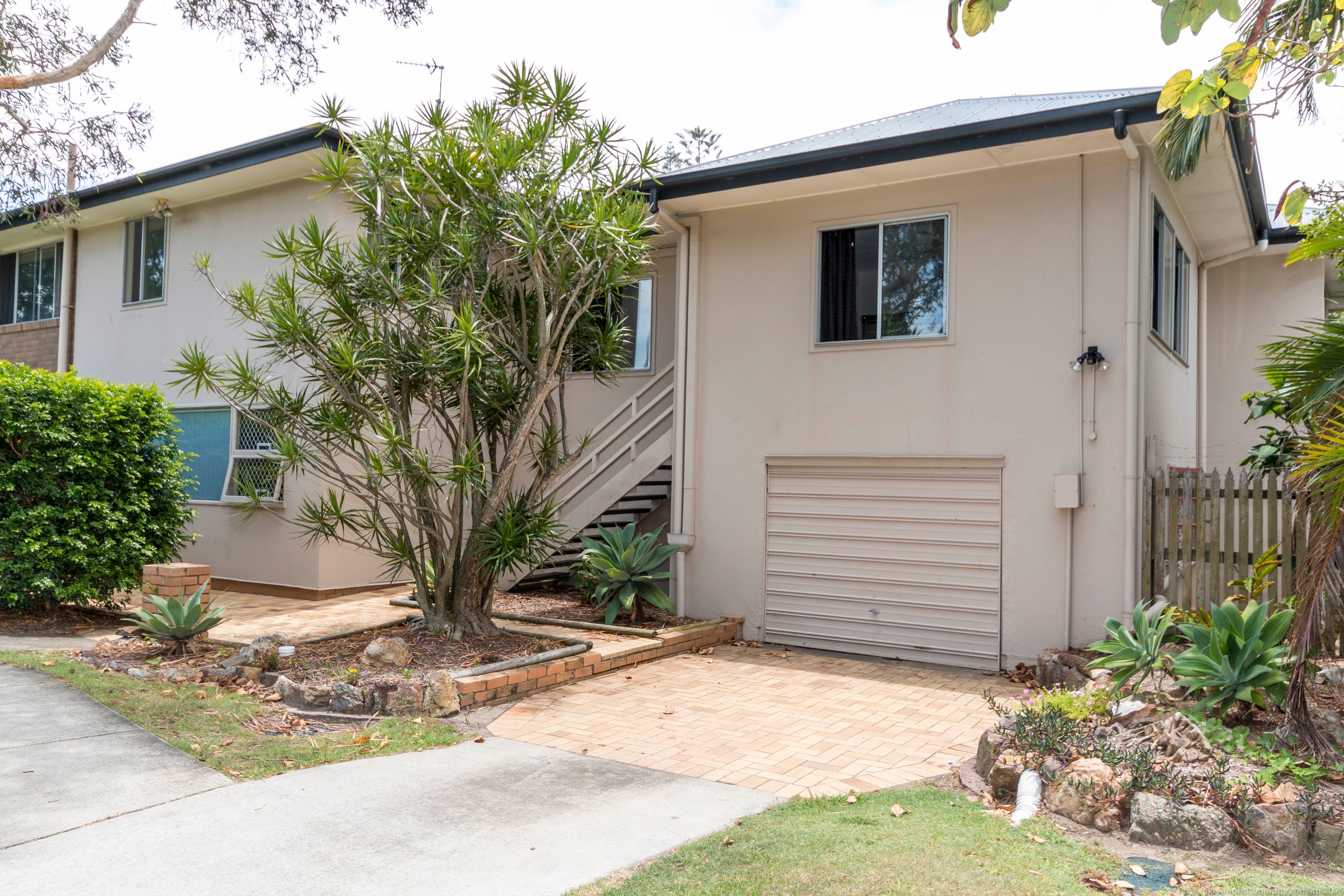 3 Central Street, Labrador, QLD 4215