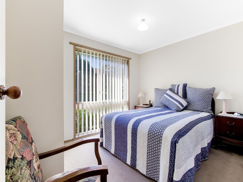 2/15 Napier Street, Mornington, VIC 3931