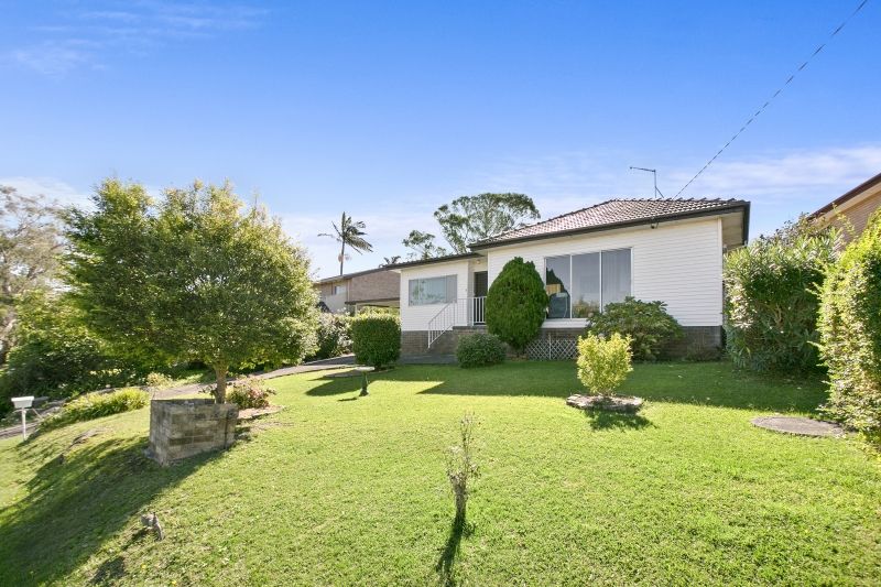 5 Churchill Crescent