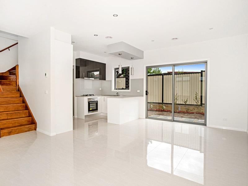 2/32 Mitchell Street, Glenroy, VIC 3046