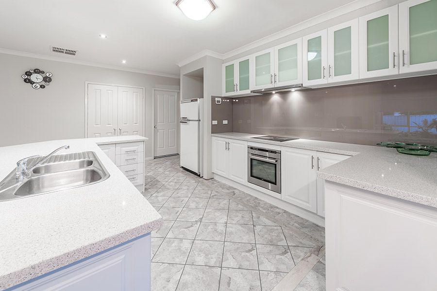14 Elmwood Place, Craigieburn, VIC 3064