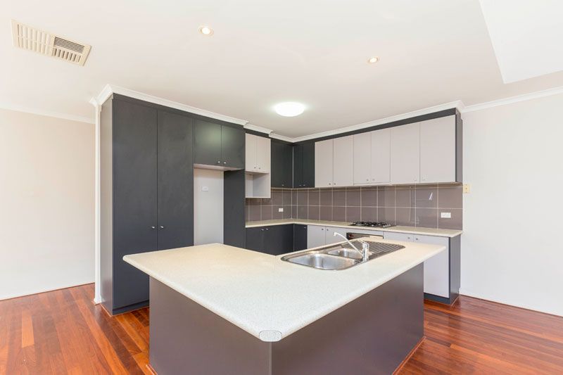 34 Shrivell Circuit, Dunlop, ACT 2615