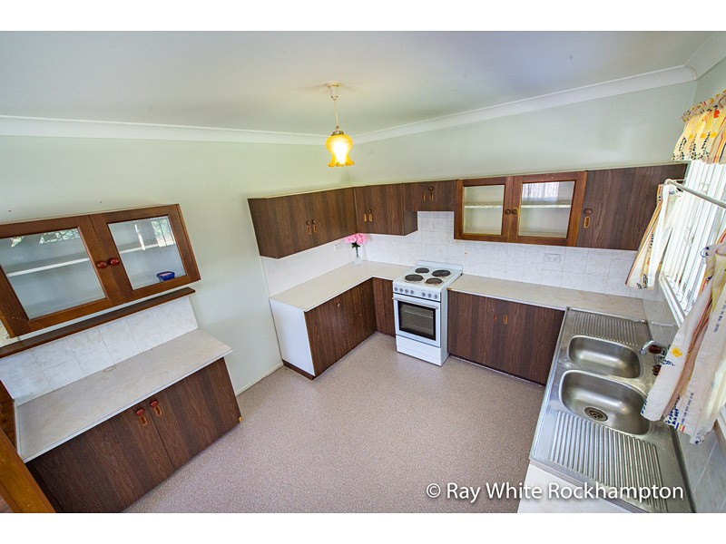 132 Dee Street, Koongal, QLD 4701