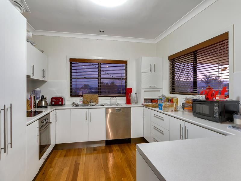 30 Felstead Street, Everton Park, QLD 4053