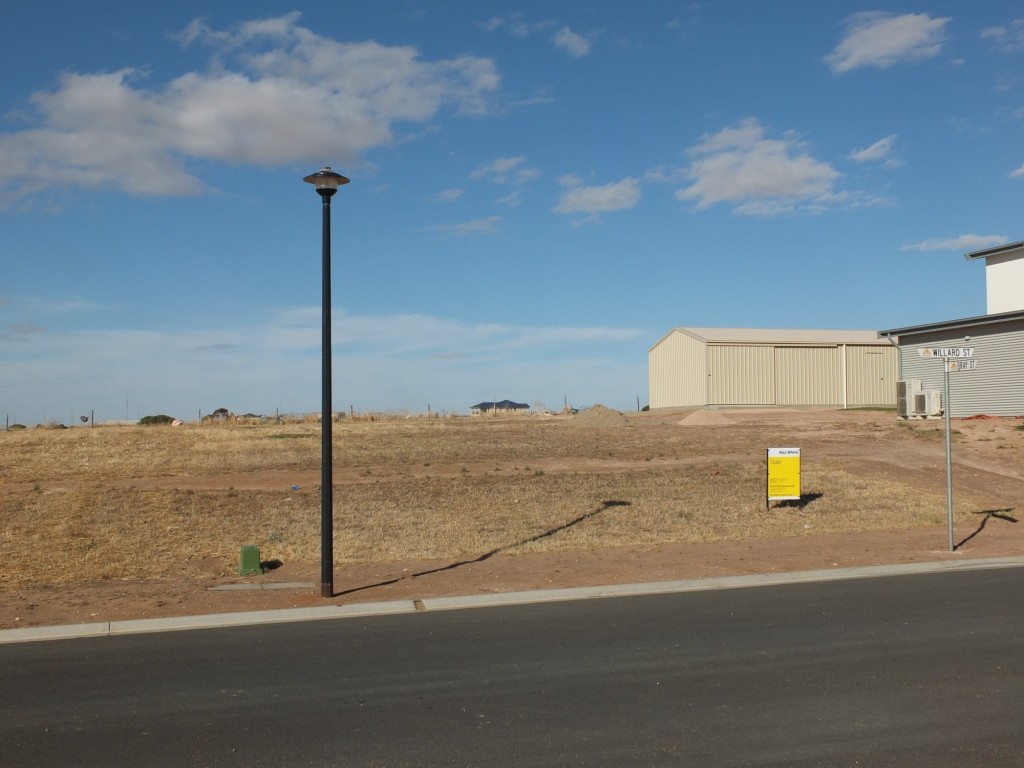 17 (lot 443) Willard Street, Moonta Bay, SA 5558