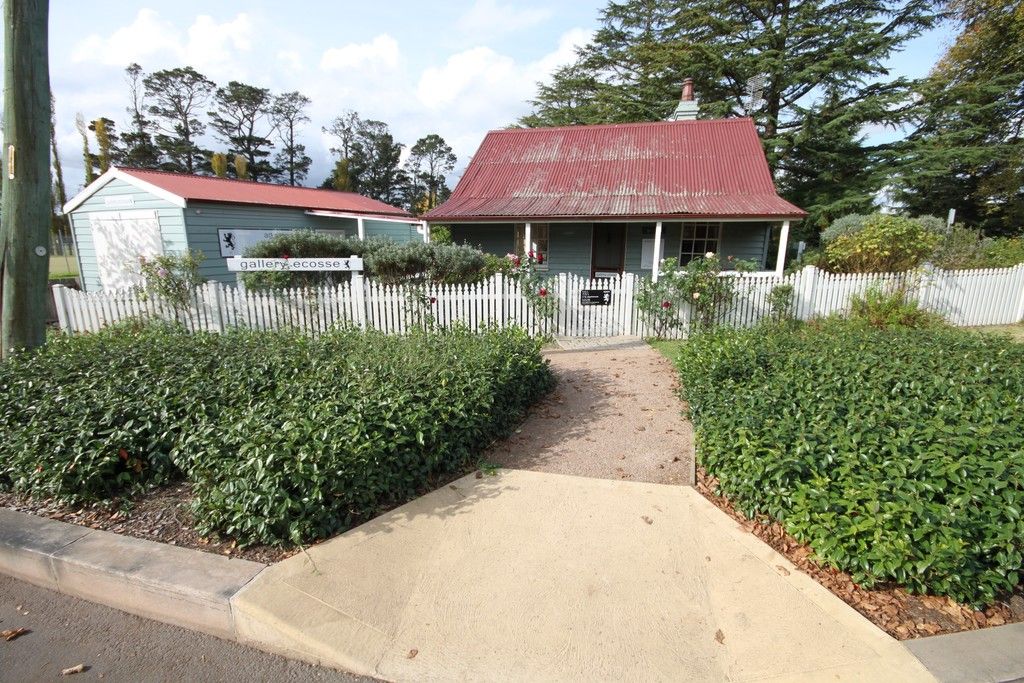 2 Exeter Road