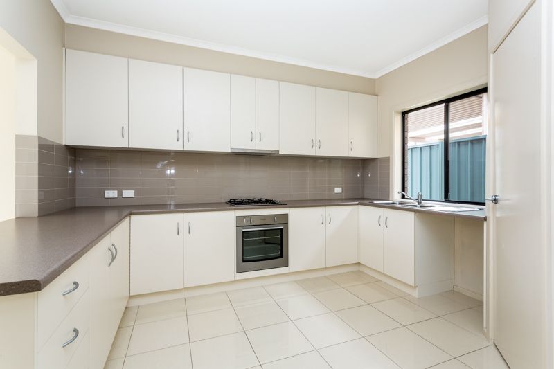 2 Victoria Parade, Mawson Lakes, SA 5095