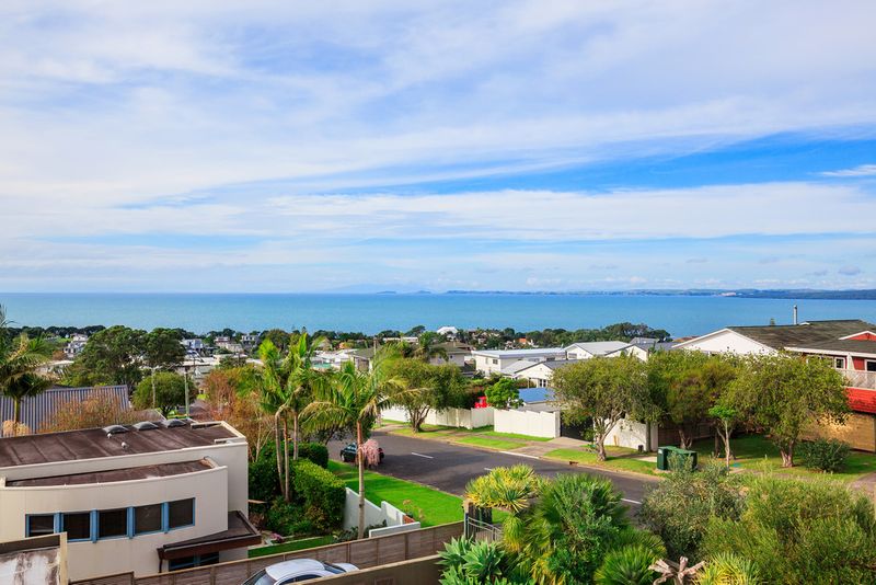 House 62 Castor Bay Road, Castor Bay, North Shore City