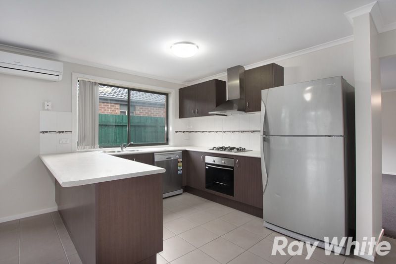 3 Age Place, Pakenham, VIC 3810
