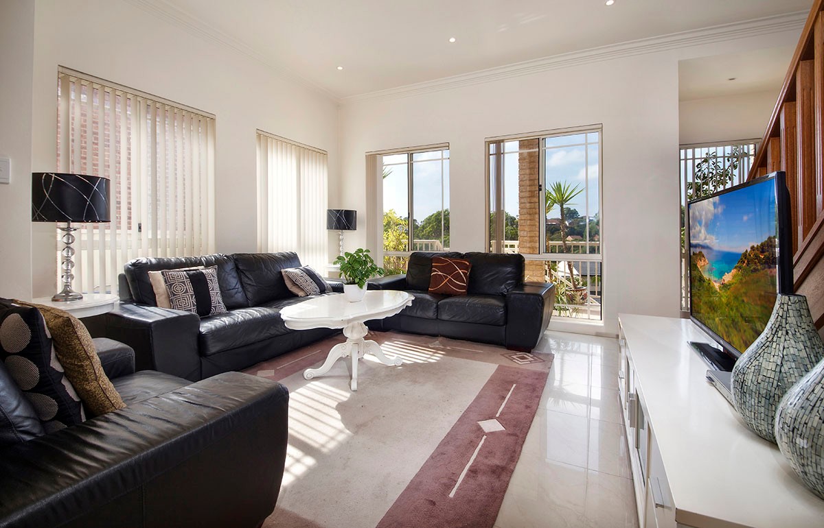 10A Charlotte Place, Illawong, NSW 2234