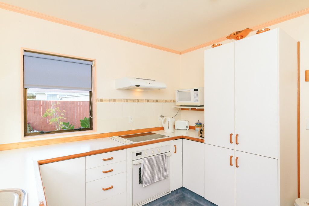 12b Raymond Terrace, Waterloo, Lower Hutt City