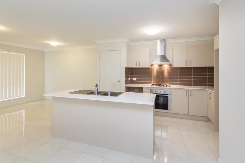 4 Alpaca Street, Dakabin, QLD 4503