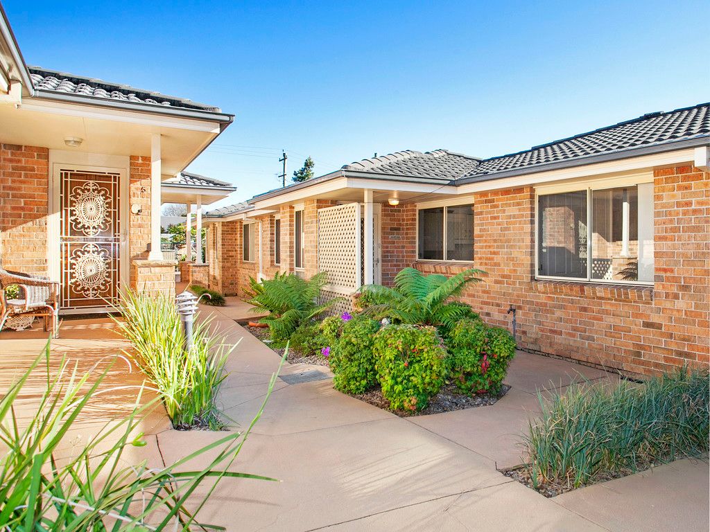 2/67 Parkes Street, Helensburgh, NSW 2508