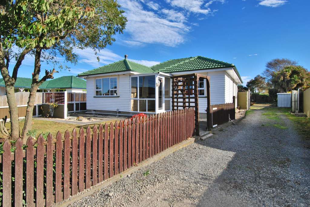 7 Tauiwi Crescent photo 0