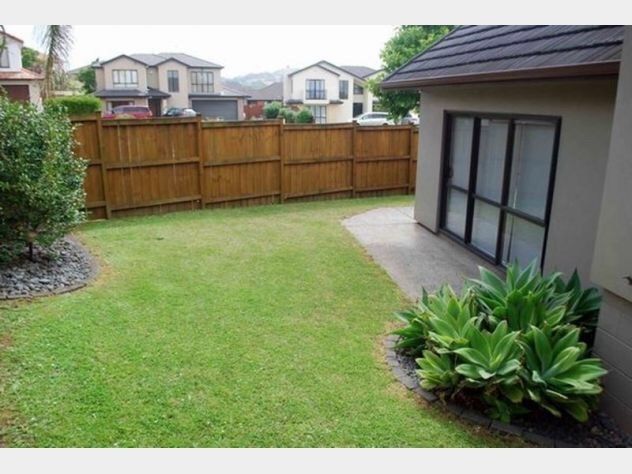 5 Siedberg Drive, Flat Bush, Manukau City