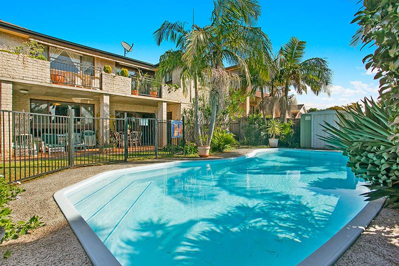 60 Cuthbert Drive, Mount Warrigal, NSW 2528