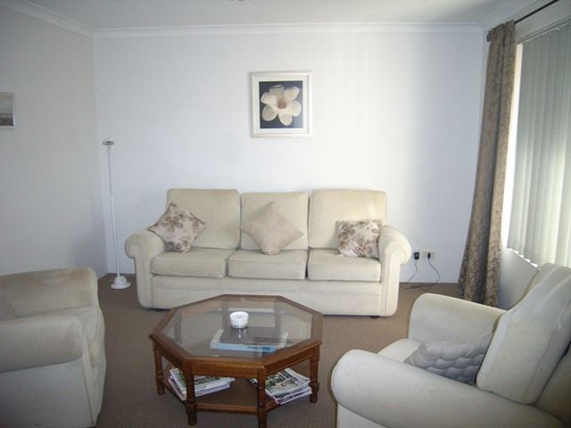 Unit 1- 14 Hosken, Dongara, WA 6525