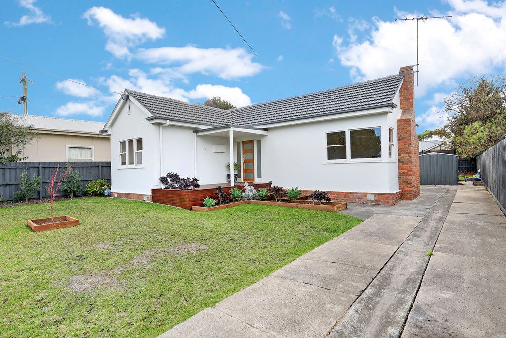 26 Laura Avenue, Belmont VIC 3216