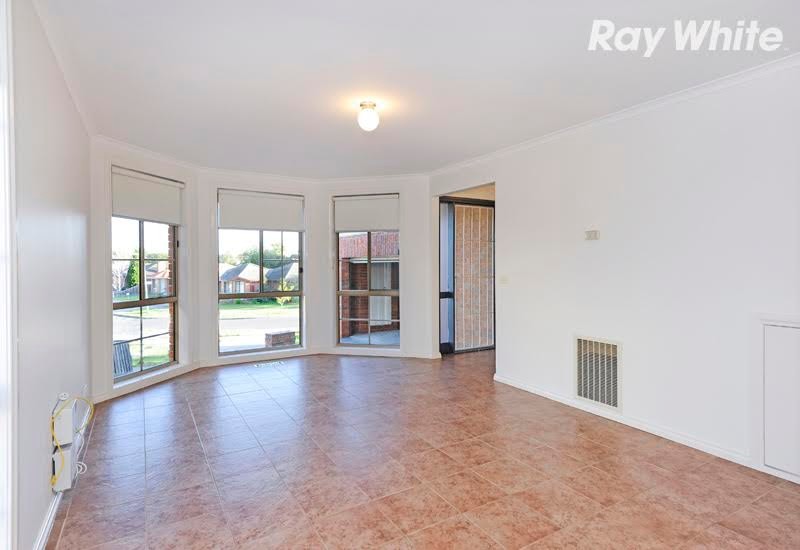 1/33 Allwyn Crescent, Mill Park, VIC 3082