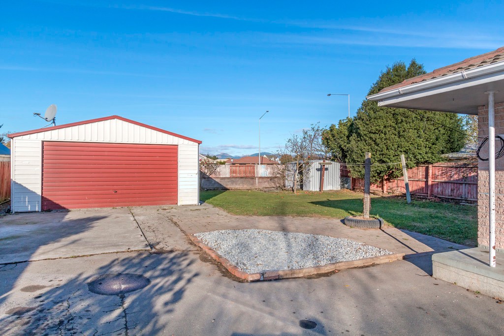 21 Pensacola Crescent, Broomfield, Christchurch City