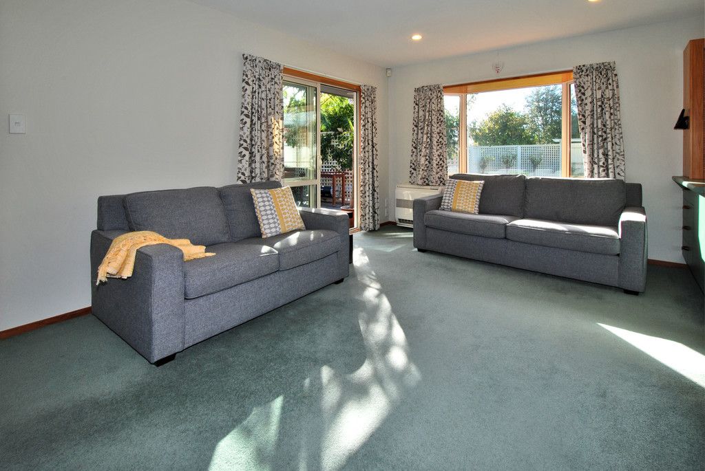 250 Lake Terrace Road, Shirley, Christchurch City