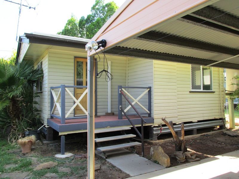 11 Jabiru Street, Longreach, QLD 4730