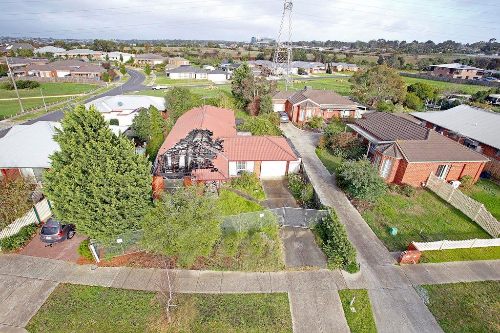 82 Mulquiney Crescent, Highton, VIC 3216