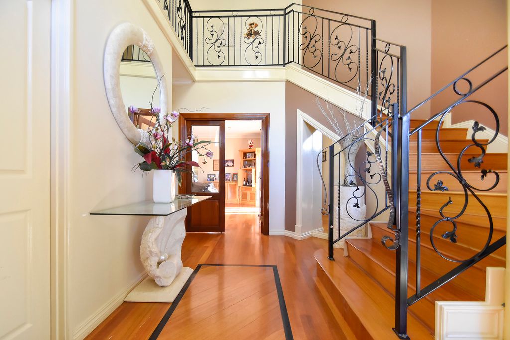 24 Macaulay Crescent, Inglewood, WA 6052
