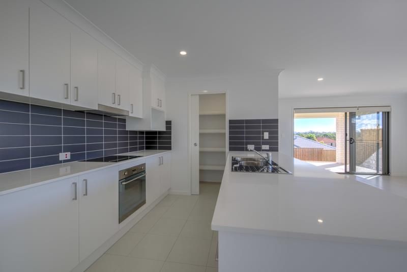 21 Beazley Circuit, Bridgeman Downs, QLD 4035