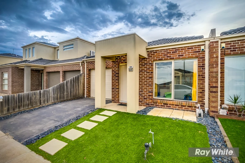 2/3 Starflower Way, Truganina, VIC 3029