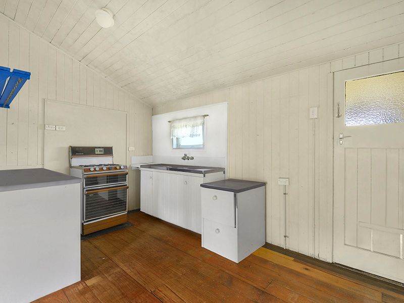 33 Olivia Avenue, Salisbury, QLD 4107