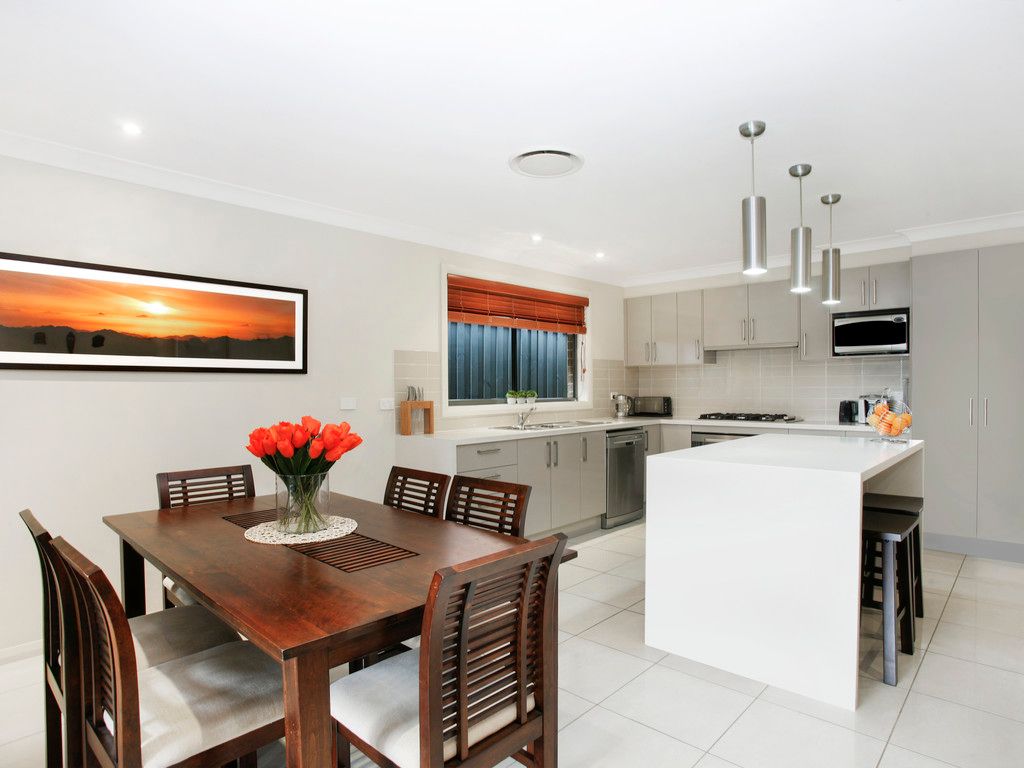 60 Hemsworth Avenue, Middleton Grange, NSW 2171
