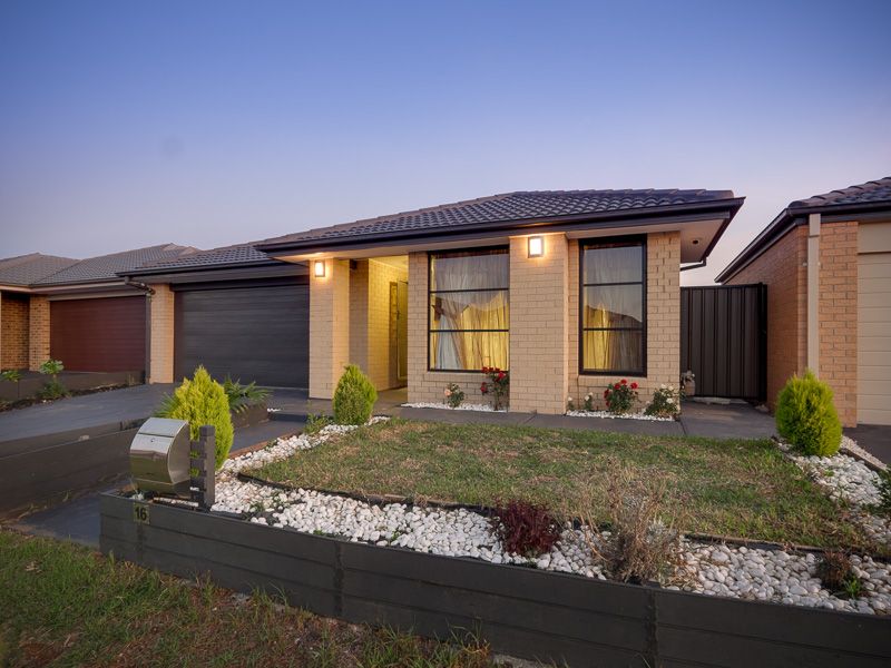 16 Fenton Court, Truganina, VIC 3029