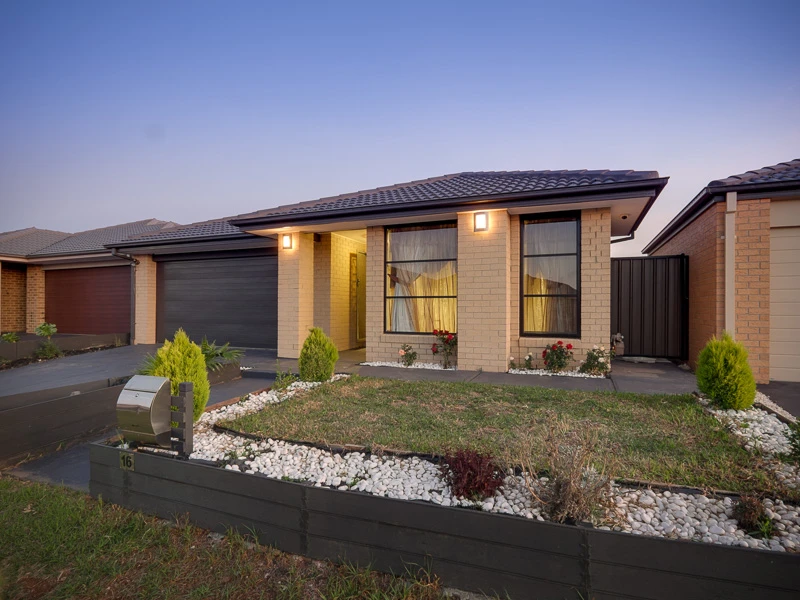 16 Fenton Court, Truganina, VIC 3029