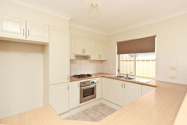 28 Gregory Crescent, Seaton, SA 5023