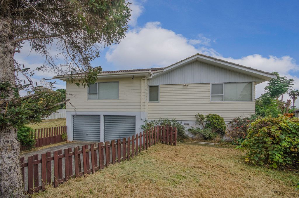 14 Damian Way, Weymouth, Manukau City