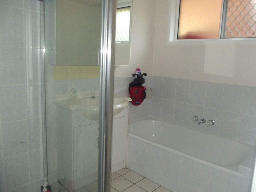 3 Montezuma Drive, Burleigh Waters, QLD 4220