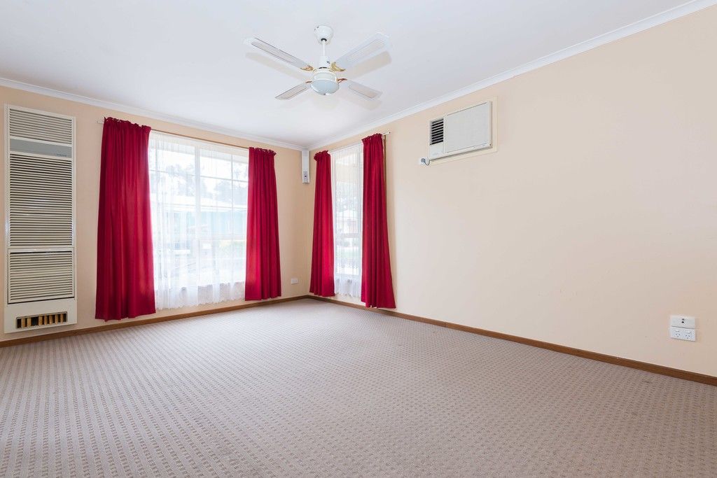 16 Lukin Crescent, Kangaroo Flat, VIC 3555